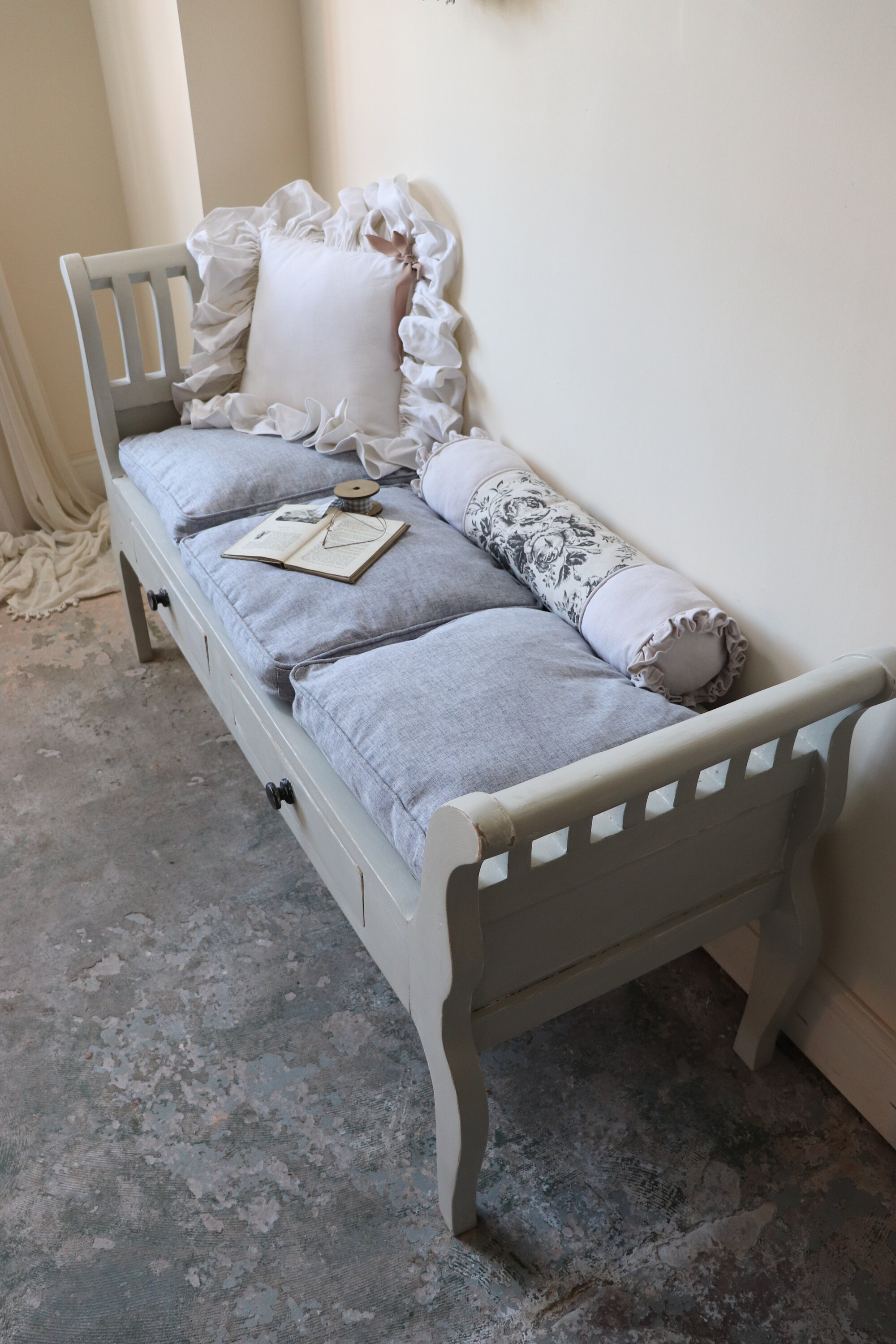 Stunning Painted Vintage Day Bed or Window Seat in Earl Grey Etsy UK