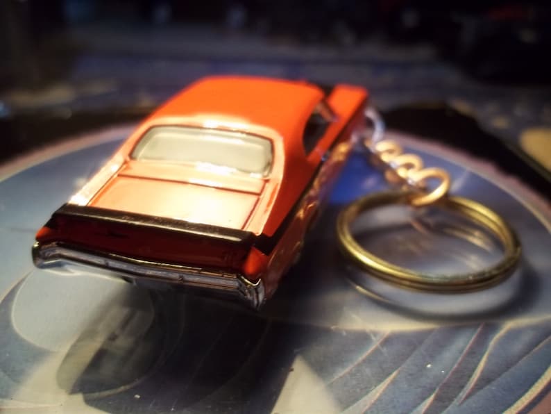 custom made stock keychain,1970 buick gsx coupe,gloss red wblack racing stripes-chrome grill-bumpers-mags-hand made chain-jump rings-mint