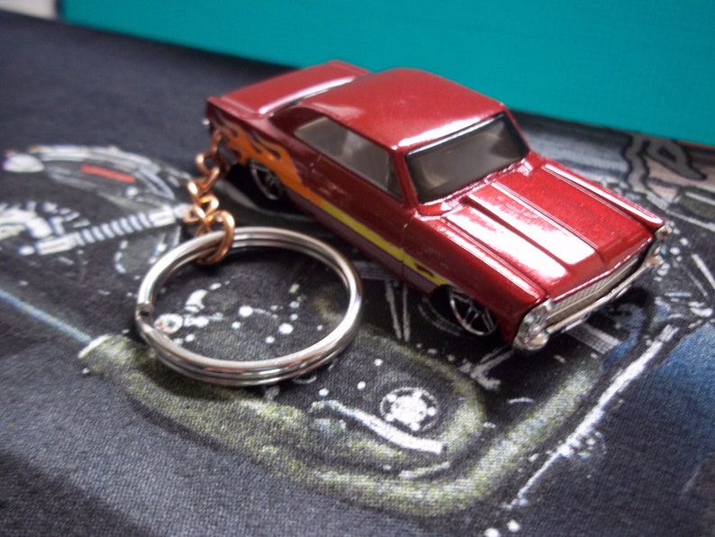 custom made stock keychain,1966 chevy nova-ss coupe,red pearl wchrome magshand made chain-jump rings-mint