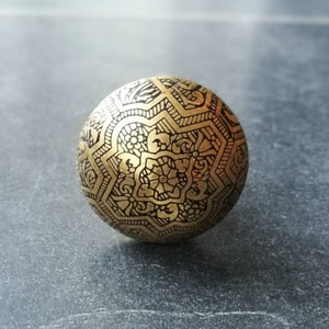 Regal India Inspired Golden Brass Cabinet Knob | Etched Metal Drawer Pull