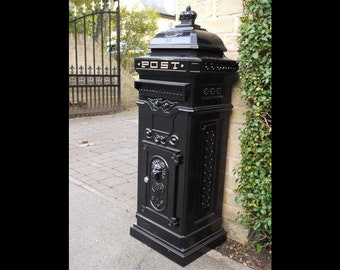 British Design Cast Aluminium Pillar Post Box, Free Standing Nostalgia Letter Box with Lockable Doors, Black