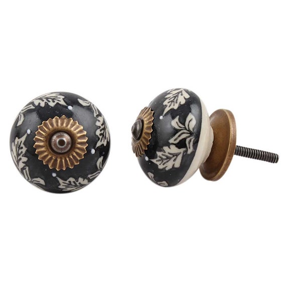 sold individually 40mm diameter Vintage Style /'white poppy/' Drawer //Door Knob