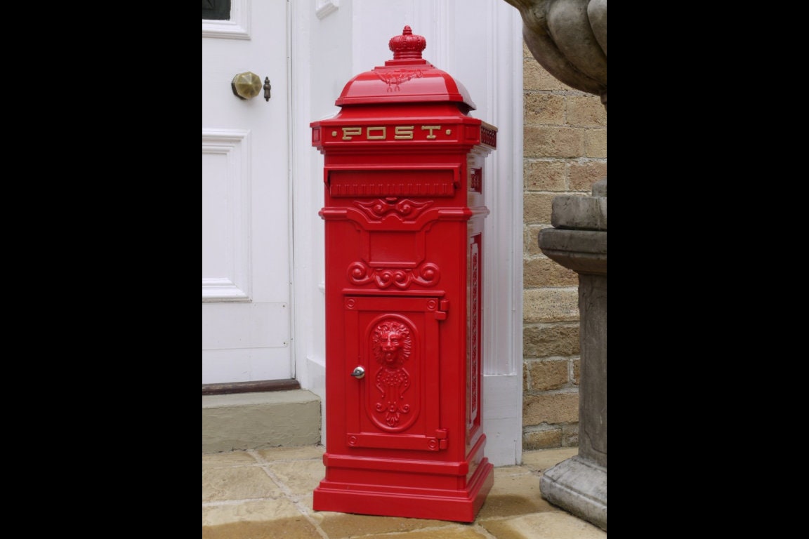 Miniature Letter Box - Red, Dmcma861