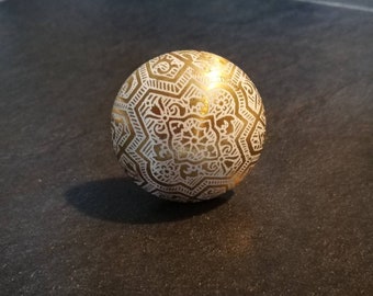 Moroccan Inspired White & Gold Patterned Brass Cupboard Handle | Decorative Filigree Metal Drawer Pull