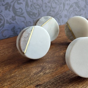 Marbled White & Grey Stone Cupboard Door Knob | Circular Stone and Brass Drawer Pull