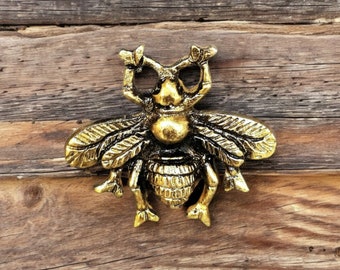 Antique Brass Bee Cabinet Knob | Distressed Bronze Animal Themed Metal Cupboard Door Knob Drawer Pull