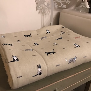 Warm Sophie Allport PURRFECT CATS Cosy Cat Bed Mat/Blanket -100% cotton duck fabric & soft faux-sheepskin Siamese/Tabby cats