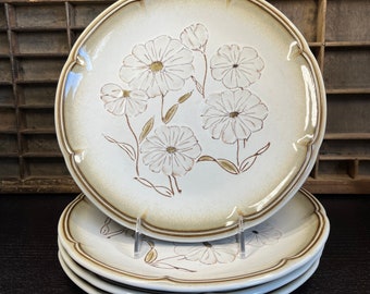 4 Vintage Mikasa 'Trellis' Dinner Plates - 1970s -