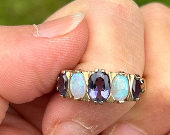 Pre-owned 9ct, 9carat, five-stones opal& Iolite ring