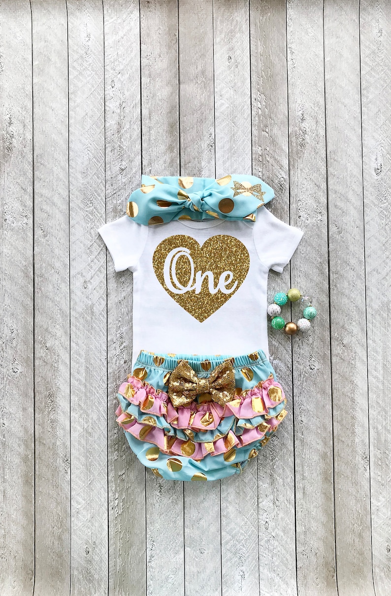 Heart one outfit Mint and gold girls first birthday outfit Heart one birthday outfit Glitter gold one Gold heart 1st birthday Heart 1 outfit