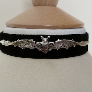 Black Velvet pewter bat Choker, Gothic Necklace, Halloween Choker,fantasy