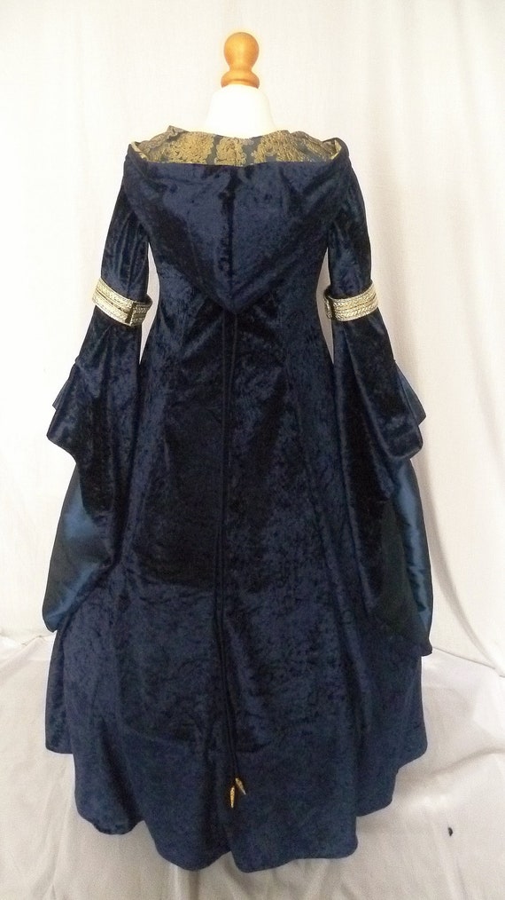 navy blue renaissance dress Renaissance Medieval NAVY Blue Velvet "Gabriella" Dress Clothing Bodice Skirt Pearl Detachable sleeves HALLOWEEN COSTUME Madrigals #1