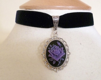 Light purple rose choker black velvet, Gothic Choker, Wicca Necklace, Halloween Wedding