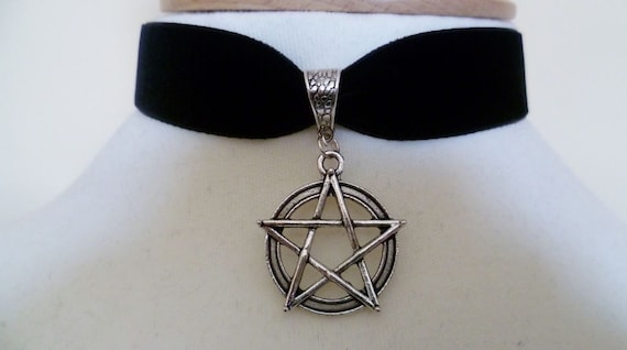 Black Velvet Pentagram Choker: Gothic Wicca Necklace