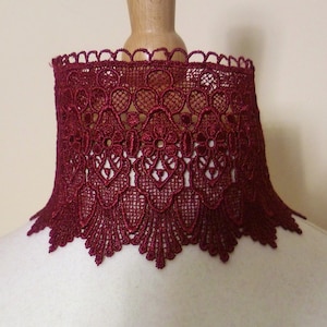 Dark Red Lace Victorian Choker, Gothic Necklace, Medieval Wedding choker,Renaissance Choker