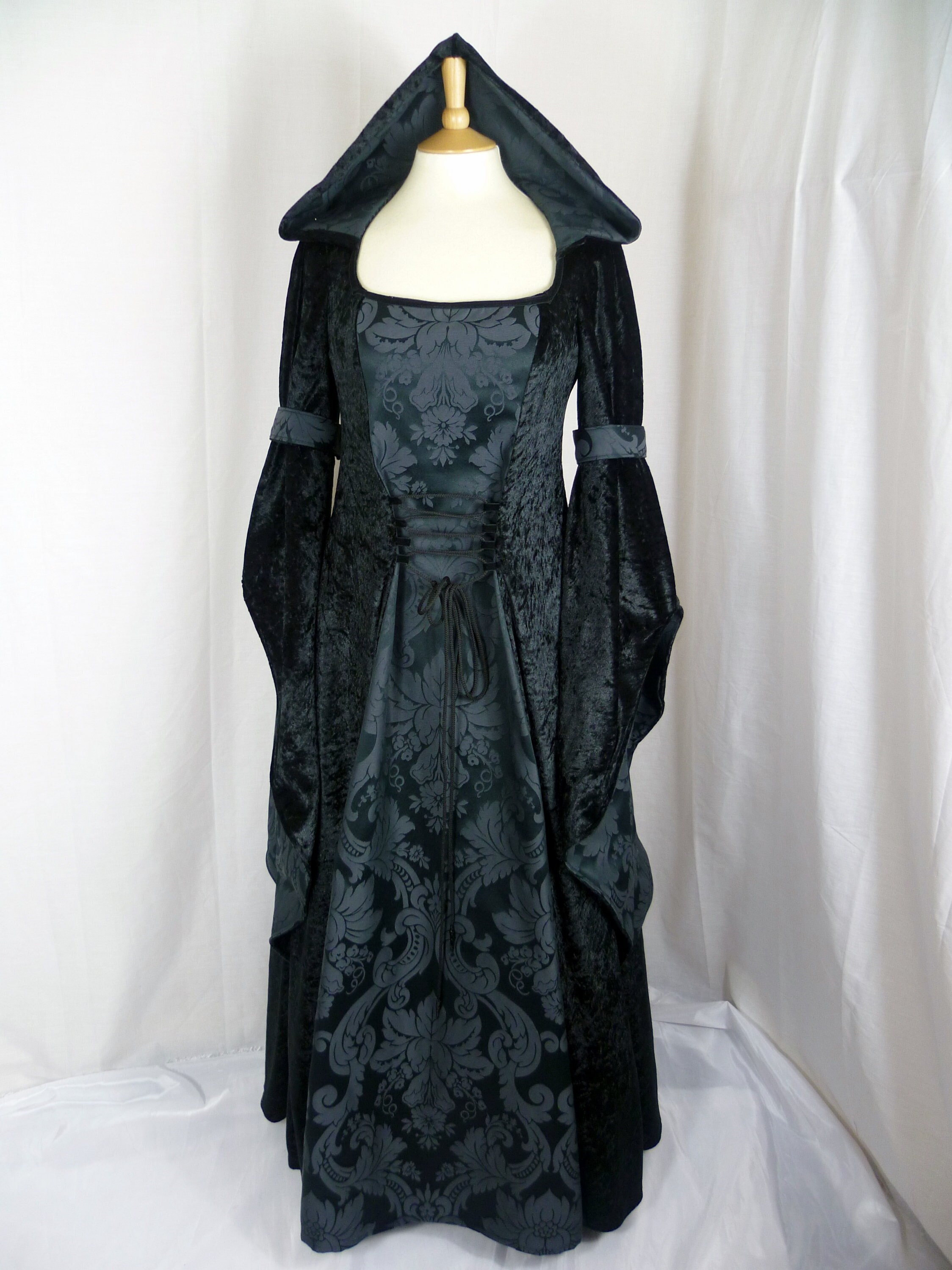 medieval black dresses Women's Dress Autumn Winter Lady Coat Long Sleeve Medieval Lace Stitch