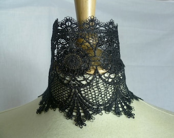 Black Venice lace Victorian Choker, Gothic Choker, Medieval Necklace, Wedding choker, Renaissance, Halloween