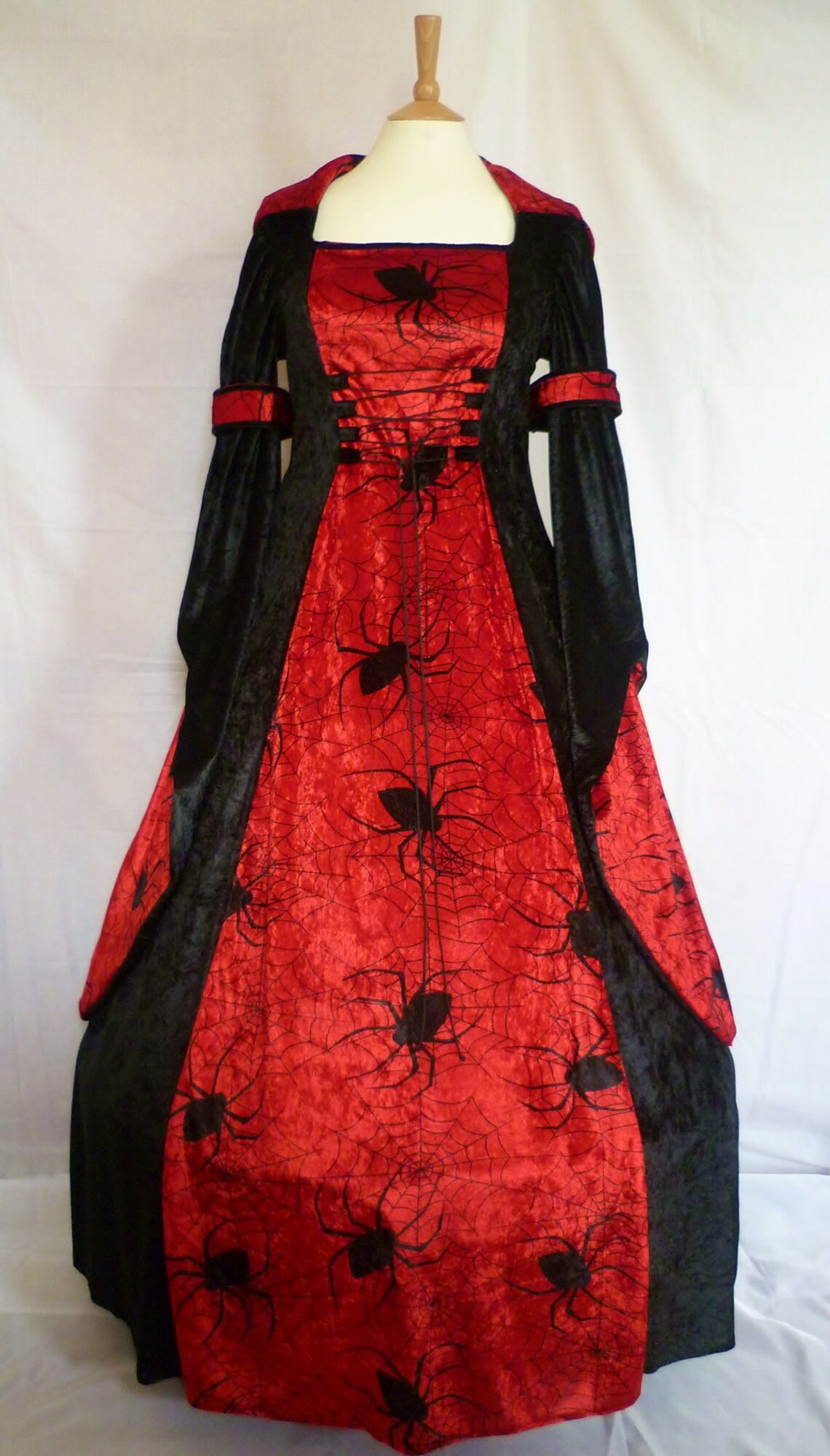 Halloween Spider Dress with Hood Gothic Wedding dress custom | Etsy