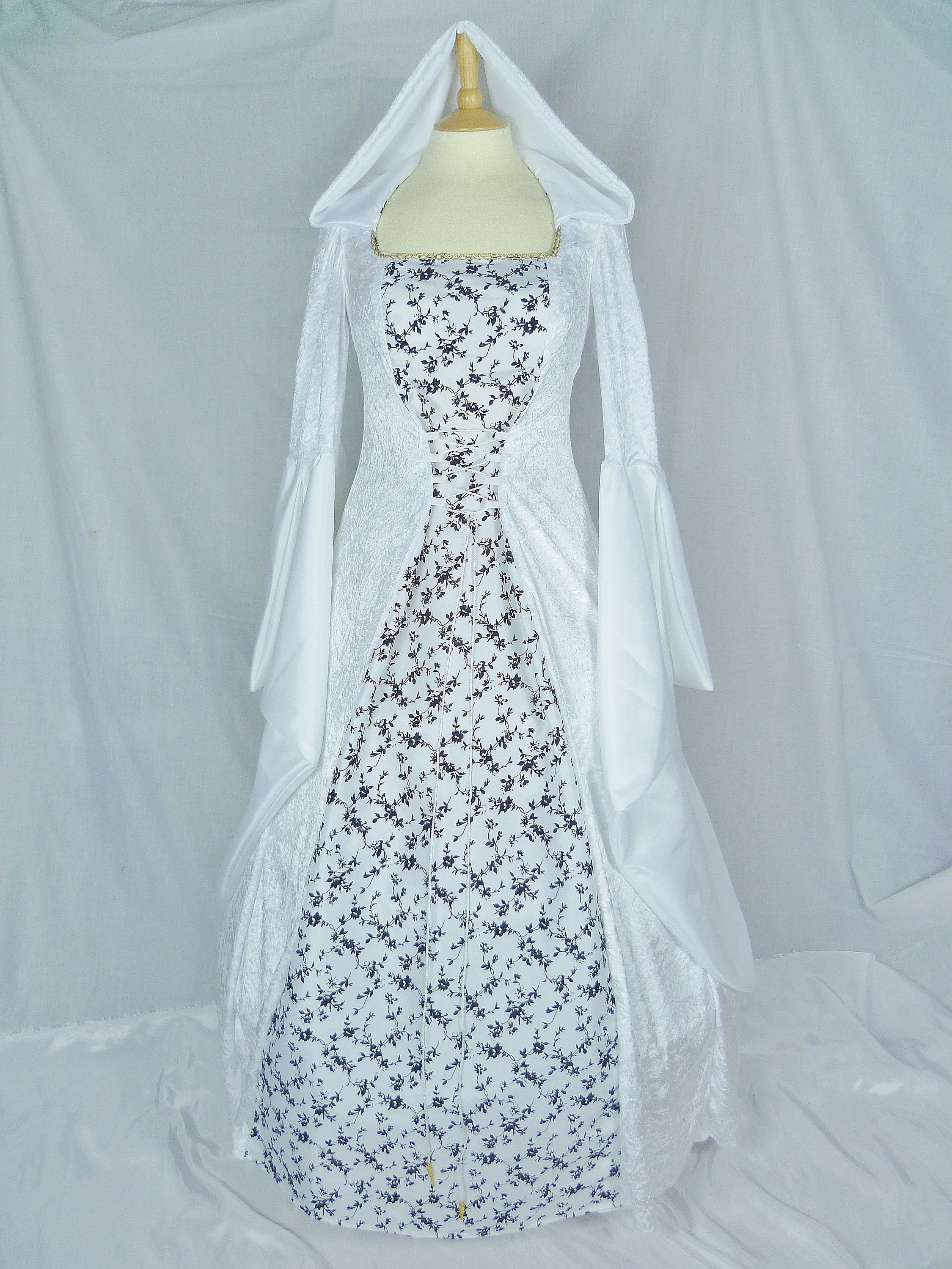 Medieval Wedding Dress White and Black Renaissance Gown | Etsy UK