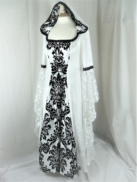 White medieval wedding dress clearance