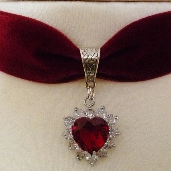 Red Heart Rhinestone Choker, Gothic choker, Red Velvet and Earrings Option