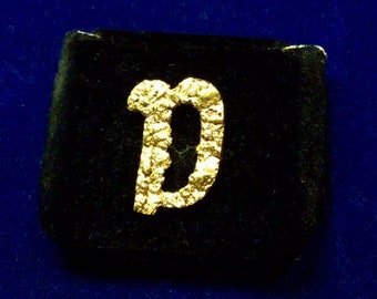Vintage 22K Alaska Gold Nugget Letter “D” Pin for Men or Ladies - This is a Cursive Capital “D” Letter - 2.1 grams 19.7 x 14.3 mm -MGJS00N8