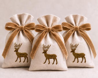 Embroidered Stag Christmas Gift Bag with Velvet Bow, Reusable Linen Holiday Sack, Woodland Deer Luxury Gift Packaging