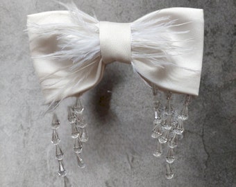 Bridal Crystals Hair Bow with Feathers, Modern Wedding Bow, Bride's Hair Comb, Hair Barette for Bride