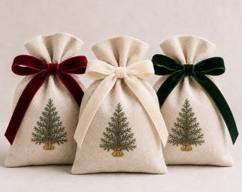 Christmas Linen Gift Bag with Embroidered Tree and Velvet Bow, Reusable Holiday Gift Pouch, Rustic Christmas Favor Bag