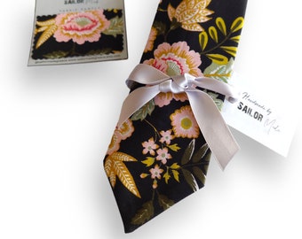 Cravatta skinny floreale nera da uomo / Cravatta Paisley nera e rosa / Cravatte botaniche / Cravatte nuziali Boho per sposo e testimoni dello sposo