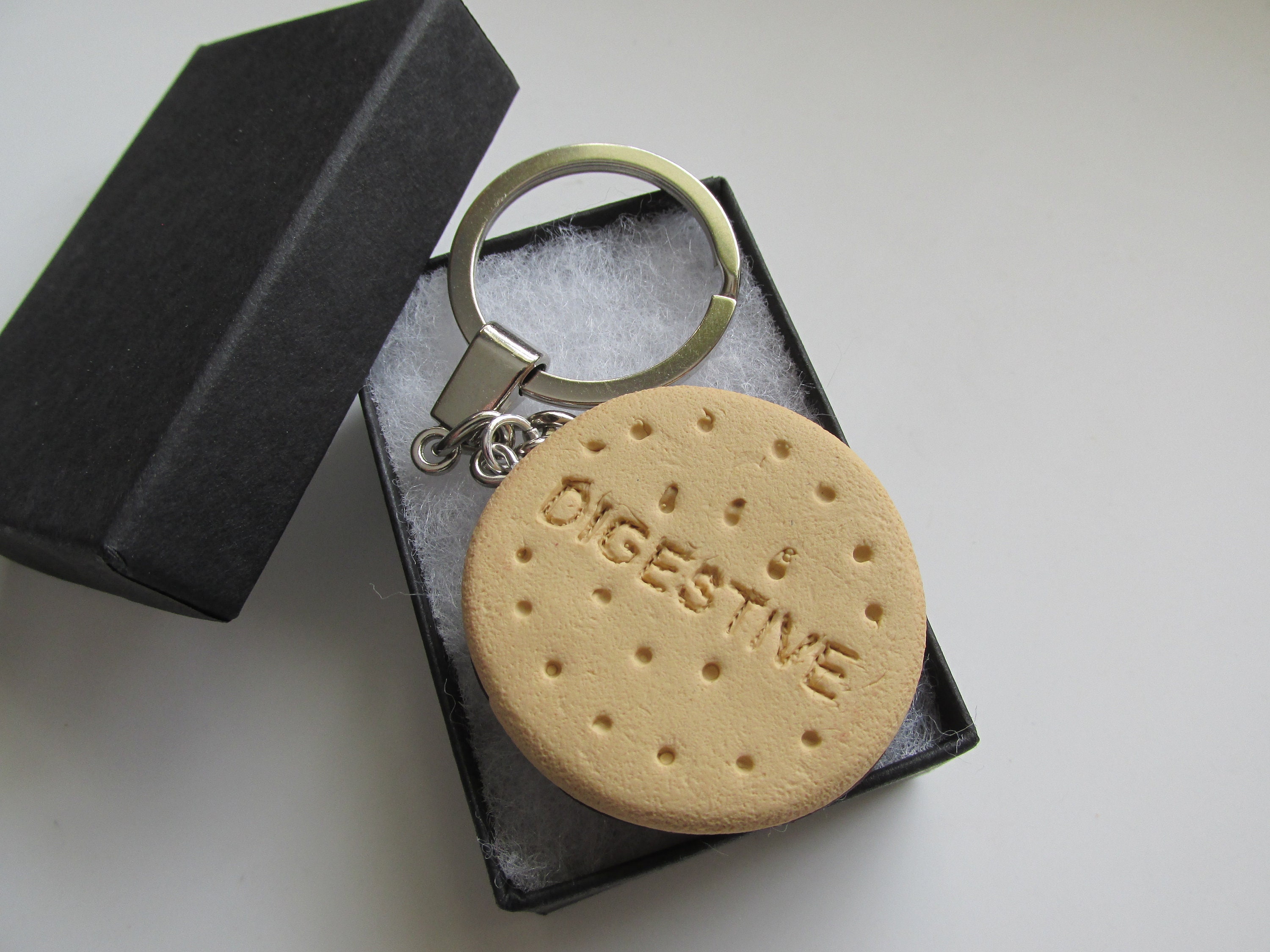 Digestive Key Ring Handmade - Fimo Polymer Clay Chocolate Digestive Biscuit Keyring . Made ...