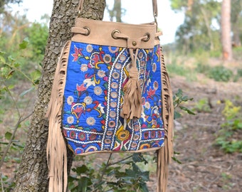 Iraya, boho bucket bag with fringes. Beige taupe suede bag.