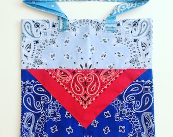 Large bandana contrast bag with pocket.