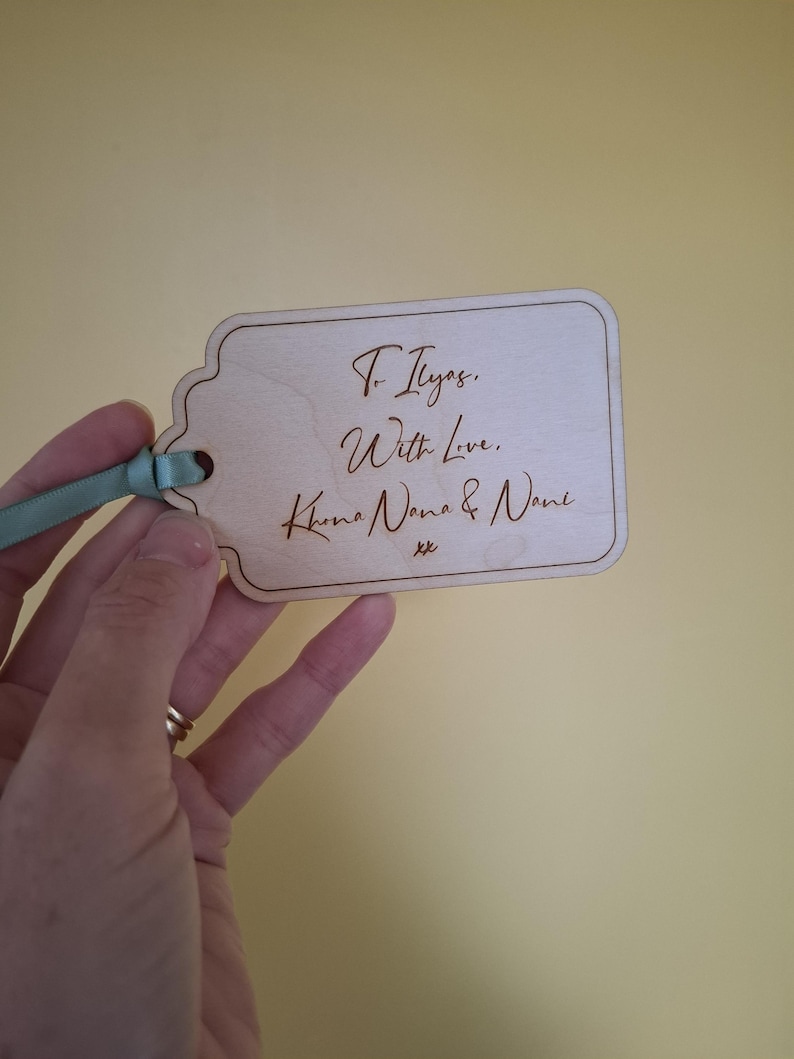 Personalised Woden Gift Tag Style 1 image 7