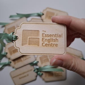 Personalised Woden Gift Tag Style 1 image 10