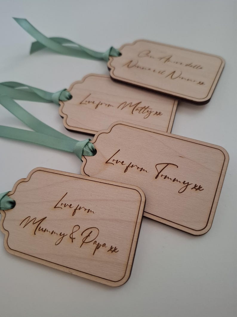 Personalised Woden Gift Tag Style 1 image 1