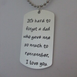 Es ist schwer zu vergessen, die mir so viel Memorial, Verlust, In Ehre, Speicher Andenken personalisierte Hand gestempelt Dog Tag Kette zu erinnern...