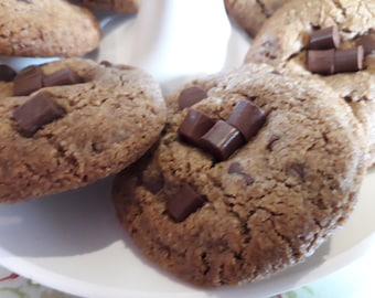 14 VEGAN Chocolate Chip Lactation Cookies