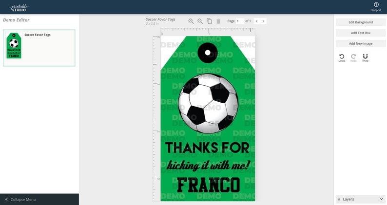 Puede incluir: Etiqueta de favor de f&uacute;tbol verde con un gr&aacute;fico de bal&oacute;n de f&uacute;tbol blanco y negro. La etiqueta dice "Gracias por jugar al f&uacute;tbol conmigo! Franco".