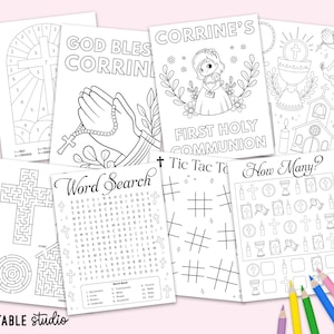 Puede incluir: Una colección de hojas de actividades imprimibles en blanco y negro, que incluyen páginas para colorear, una búsqueda de palabras y un juego de tic-tac-toe. Las hojas presentan temas e ilustraciones religiosas, con el texto "First Holy Communion". Se ven lápices de colores.