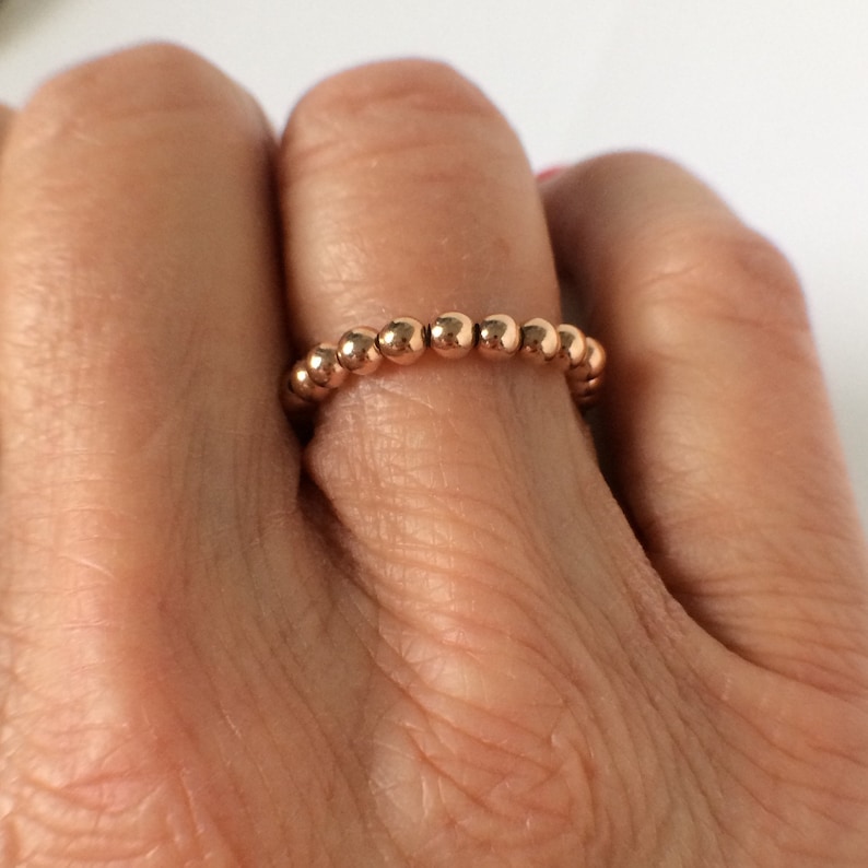 Ring med roséguldfyllning: Handgjord stapelring, anpassad storlek bild 1