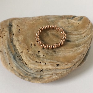 Ring med roséguldfyllning: Handgjord stapelring, anpassad storlek bild 4
