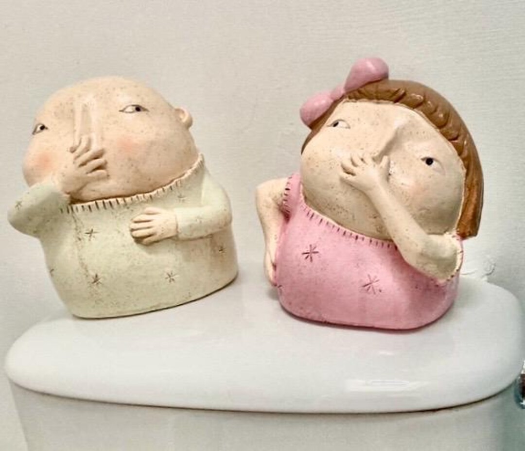 Boy Holding Nose Bathroom Decor Girl Holding Nose - Etsy