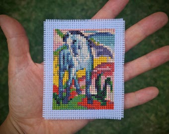 Motif de point de croix moderne « Cheval bleu de Franz Marc ». (P335) Point de croix artistique miniature. Célèbre oeuvre d'art. PDF à télécharger instantanément.