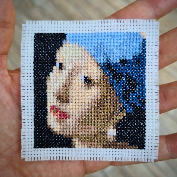 Tiny modern cross stitch pattern "Girl with a Pearl Earring". (P224) Miniature art cross stitch.