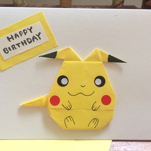 Tarjeta de cumpleaños de Pikachu en origami