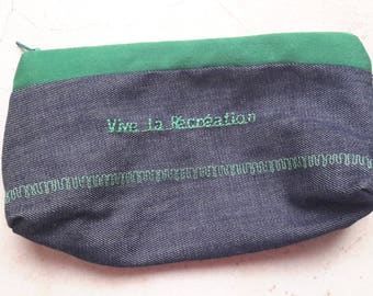 Trousse avec inscription "vive la récréation"