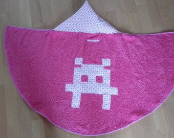 Cape de bain pour bébé geekette