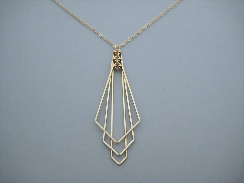 Collier fan art déco bijoux de mariage minimalistes sur chaîne en gold filled 14 carats, cadeau pour professeur de mathématiques flèche à plusieurs niveaux image 1