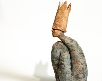 El Rey Y, Escultura de cerámica